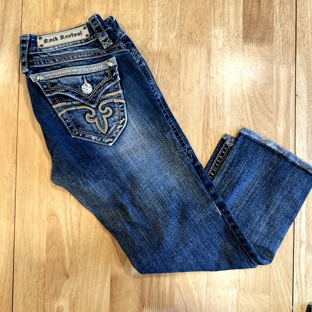 Rock Revival Buckle Capri Jeans